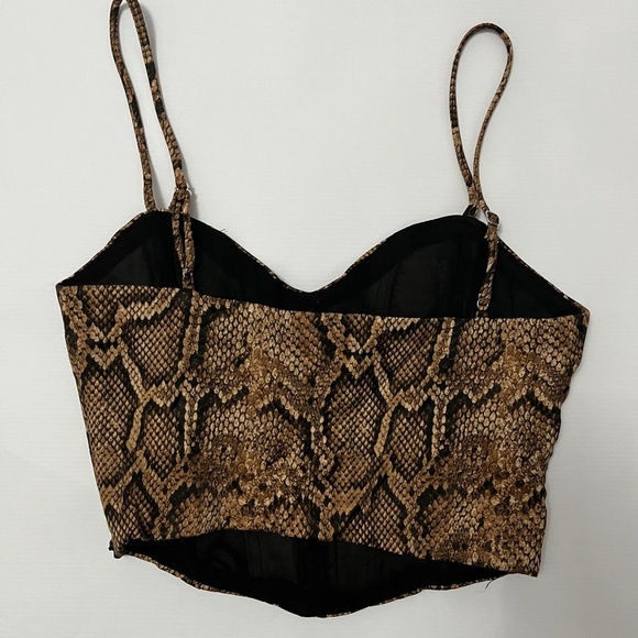 Brand new ZARA snake skin crop top- size small - Picture 6 of 7